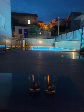POOL me up!